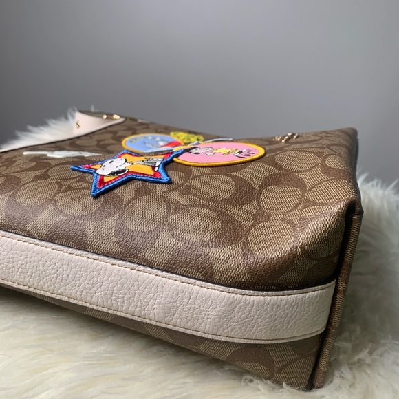 Coach Snoopy x Peanuts Bag Crossbody - Picture 7 of 16